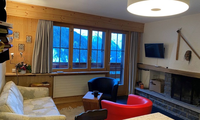 Saint-Luc Apartment | Outside : 3-room flat for 5 persons on the basement floor, balcony -Inside : 90 sqm, separate entran