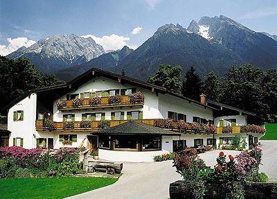 Ramsau bei Berchtesgaden Resort | Private room ∙ 2 guests