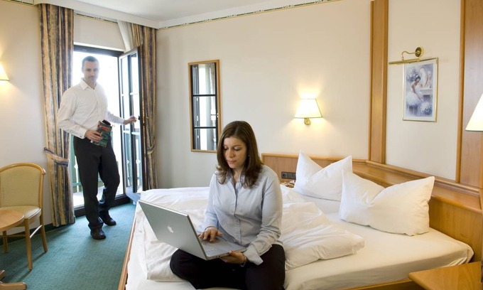 Burgthann Resort | Private room ∙ 1 bedroom ∙ 2 guests