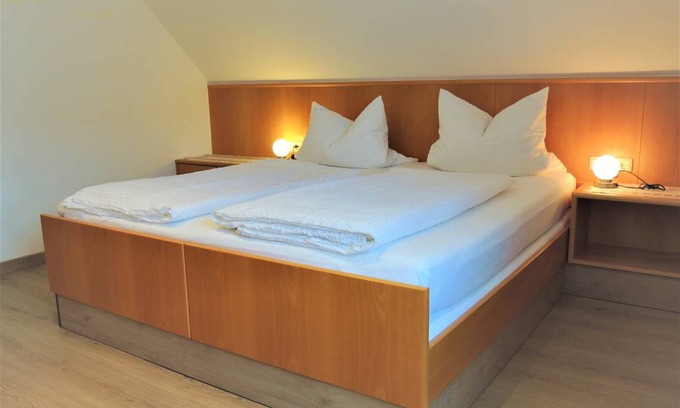 Fladungen Resort | Private room ∙ 1 bedroom ∙ 2 guests
