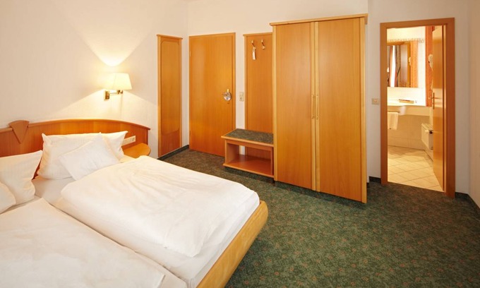 Wertingen Resort | Private room ∙ 1 bedroom ∙ 2 guests