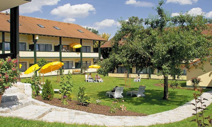 Bad Birnbach Resort | Private room ∙ 1 bedroom ∙ 2 guests