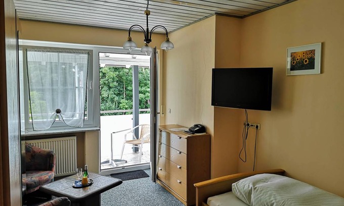 Bad Goegging Resort | Private room ∙ 1 guest