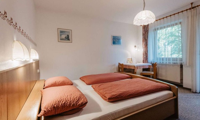 Bad Goegging Resort | Private room ∙ 1 bedroom ∙ 2 guests