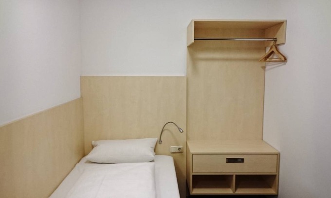 Bubenreuth Resort | Private room ∙ 1 guest
