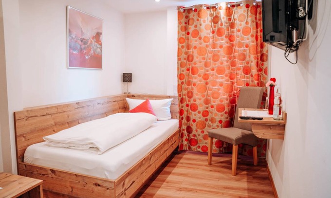 Amerang Resort | Private room ∙ 1 guest