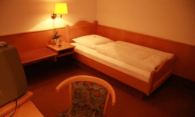 Pilsach Resort | Private room ∙ 1 guest