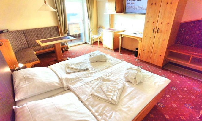 Klingenbrunn Resort | Private room ∙ 2 guests