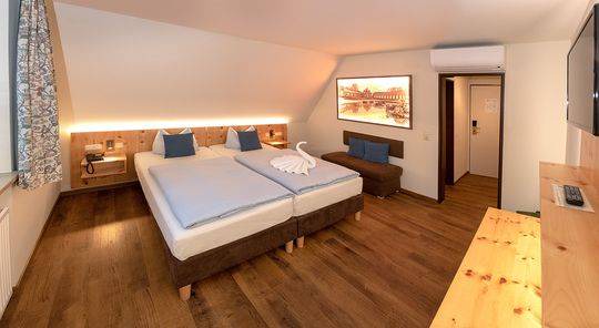 Bayreuth Resort | Private room ∙ 2 guests