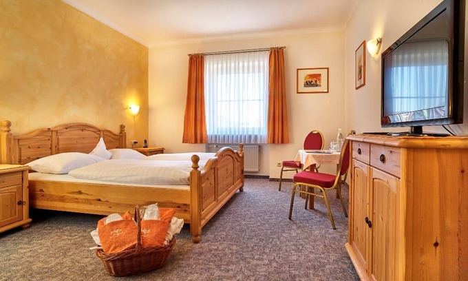Stamsried Resort | Private room ∙ 2 guests
