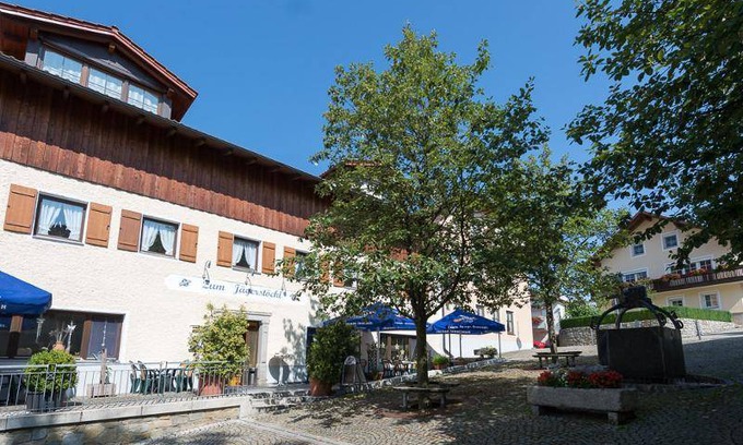 Haus im Wald Resort | Private room ∙ 3 guests