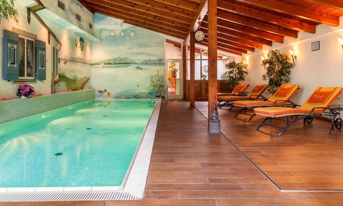 Frasdorf Resort | Private room ∙ 3 guests
