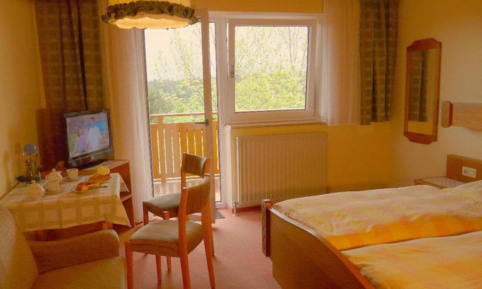 Glashutt Resort | Private room ∙ 3 guests