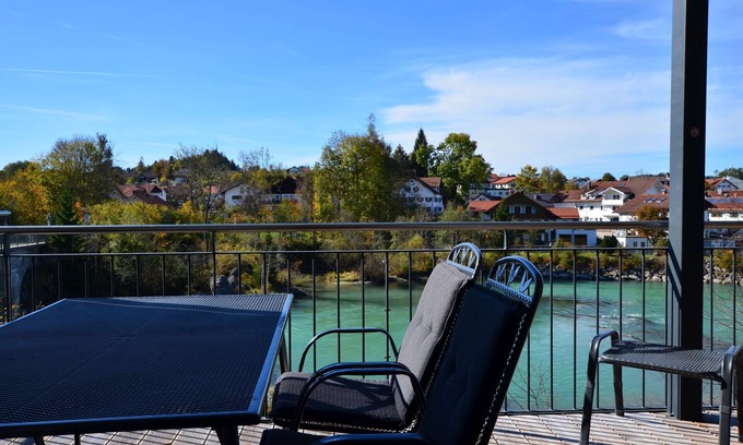 Grundl Apartment | "Pure relaxation in the modern Lechfelsen WG 8 - your vacation highlight!"