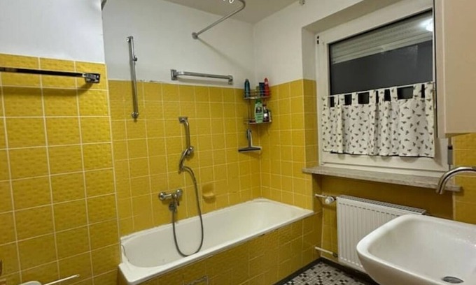 Waldperlach Apartment | Quite Room in green Munich with neighbouring forests and parks! Peacefull area