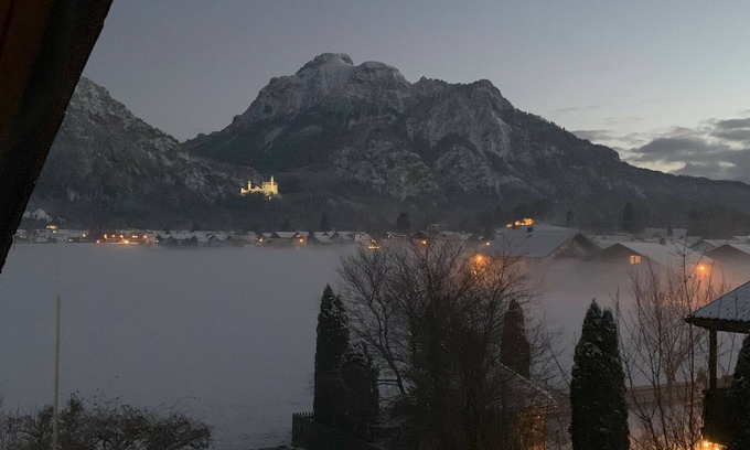 Waltenhofen Apartment | Royal castle and alpine view