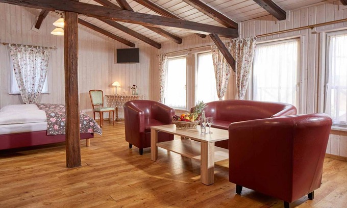 Karlstadt Other | Shared room ∙ 2 bedrooms ∙ 4 guests
