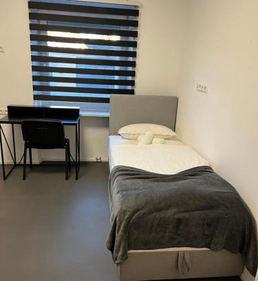 Kriegshaber Hostel | Sleep & Cook Augsburg
