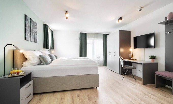Furstenfeldbruck District Resort | Snooze Apartments Alling
