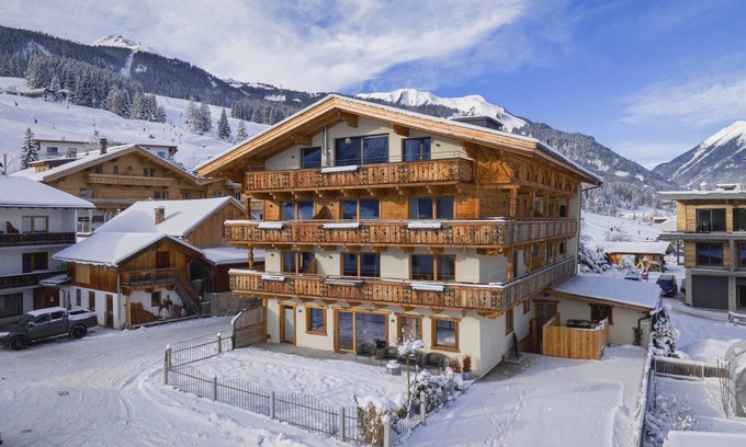 Lermoos Apartment | Superior Ferienwohnung für 4 Personen