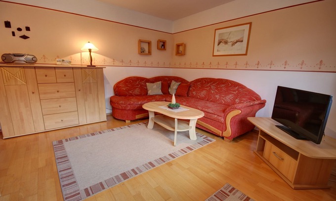 Siegsdorf Apartment | Vacation apartment 2, 100 sqm, 3 bedrooms, south-facing balcony
