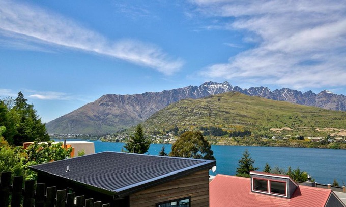 Queenstown Apartment | Views