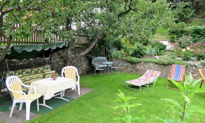 Pfunds House | Wonderful private villa for 15 people with WIFI, TV and patio