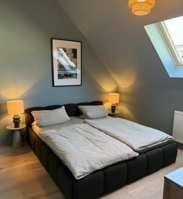 Augustenstraße Apartment | Zentrales Dachgeschoss-Apartment Augustenstraße
