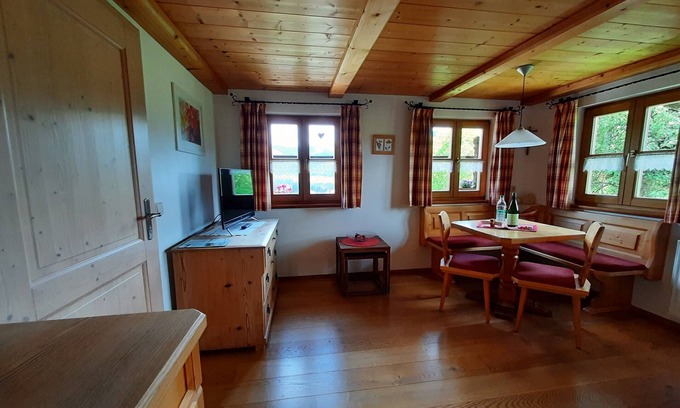 Reit im Winkl Apartment | Zwei-Raum-Wohnung Bergblick 35qm, Dusche/WC, Extra-Schlafzimmer, Küche