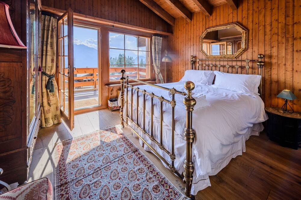 Verbier Apartment | Chalet Sabrina - Beautiful Top Floor Duplex Apartment by main Medran lift station