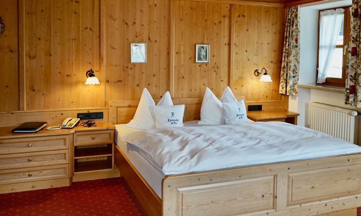 Egern Apartment | Doppelzimmer 23 - Hotel Garni Fischerweber am See