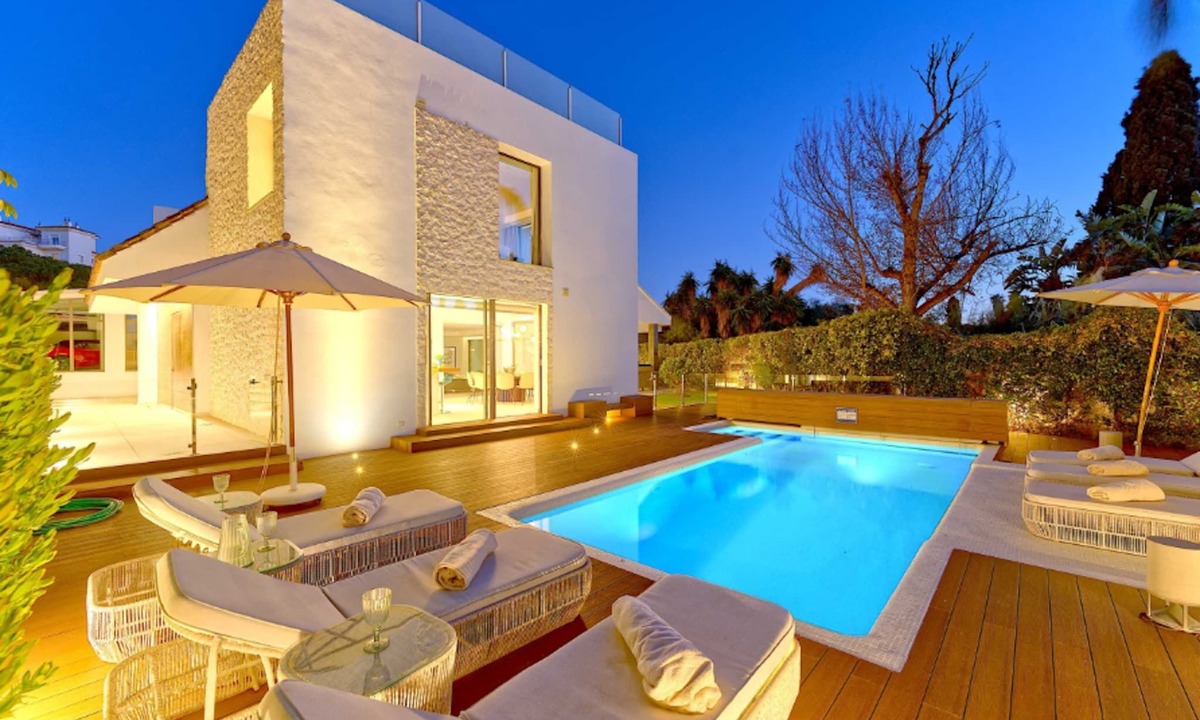 Puerto Banus Villa | Spacious Villa for 12 in Puerto Banus