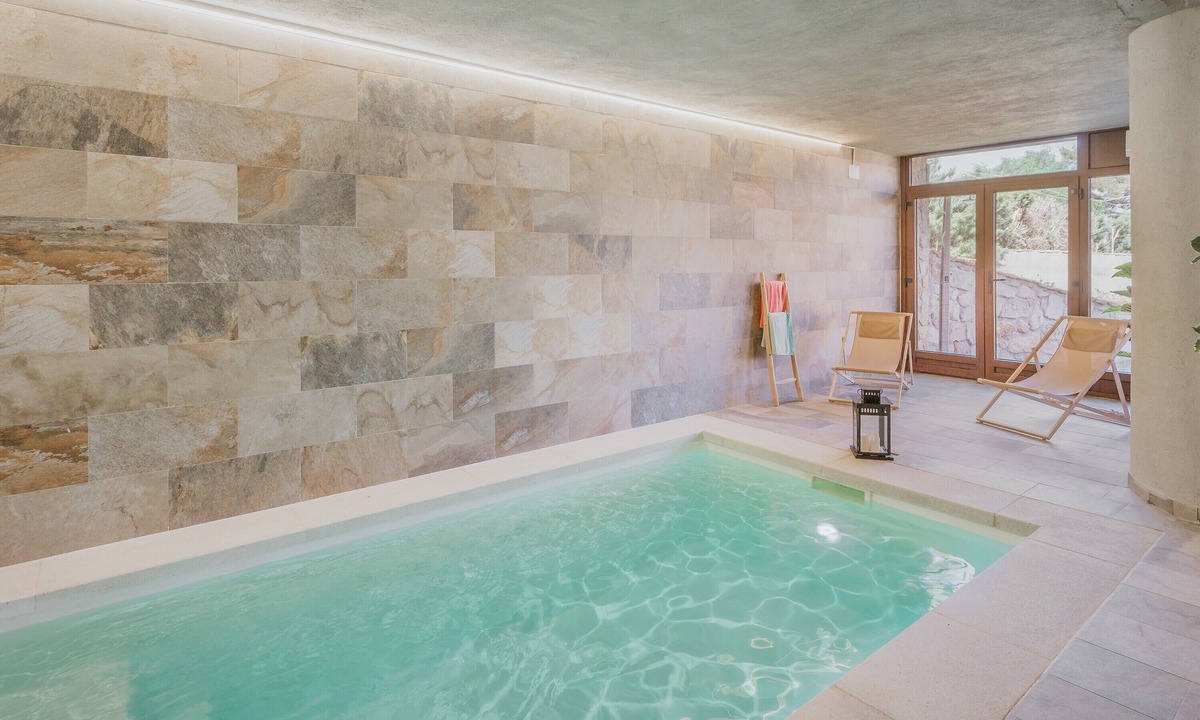 Peguerinos House | Casa Rural Las Damas – Private Indoor Pool, 5 Bedrooms & Mountain Views