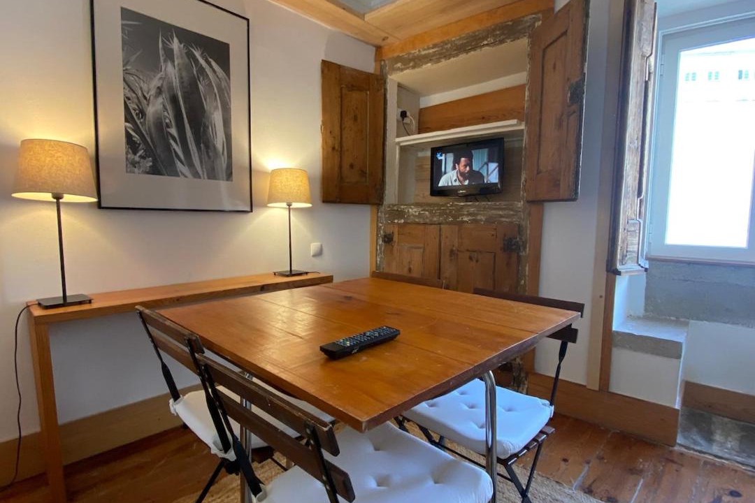 Lisbon Old Town Apartment | Cozy Apartment - City Center, Sunny and Pratical