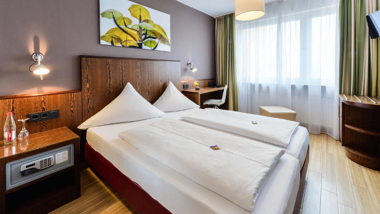 Photo of Bedroom in Schwanthalerhohe