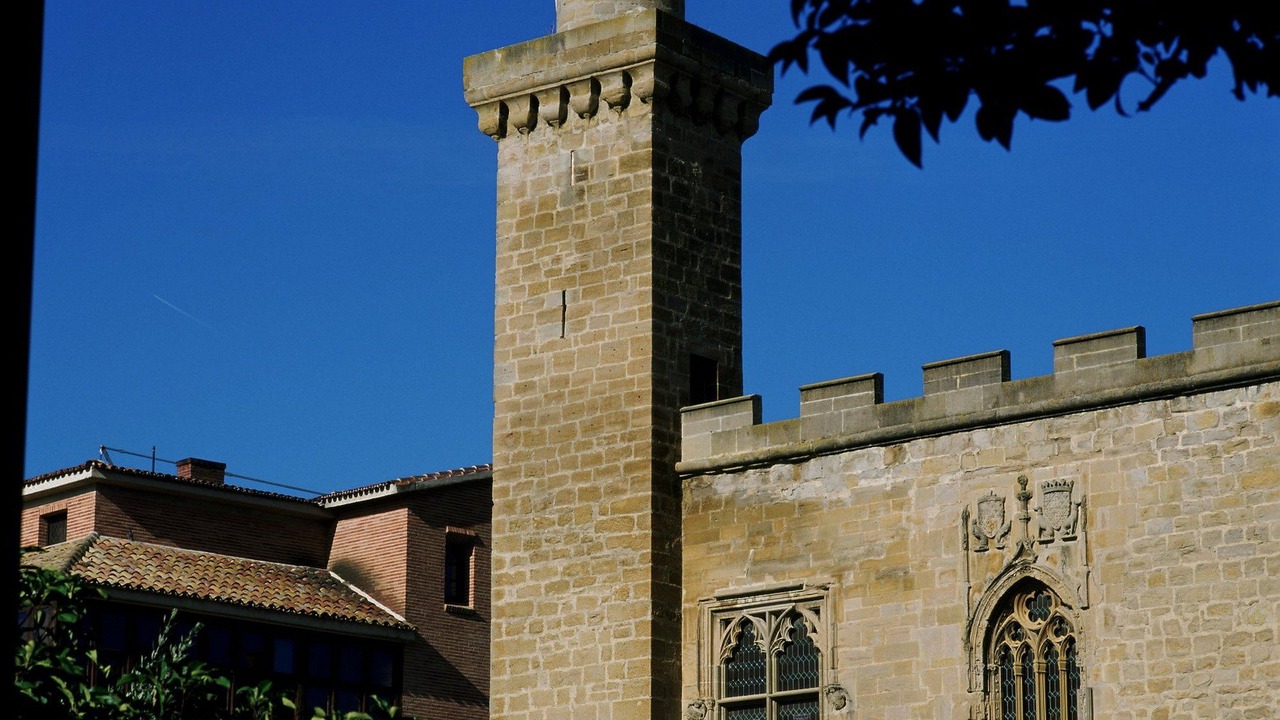 Photo of Buildings in Olite