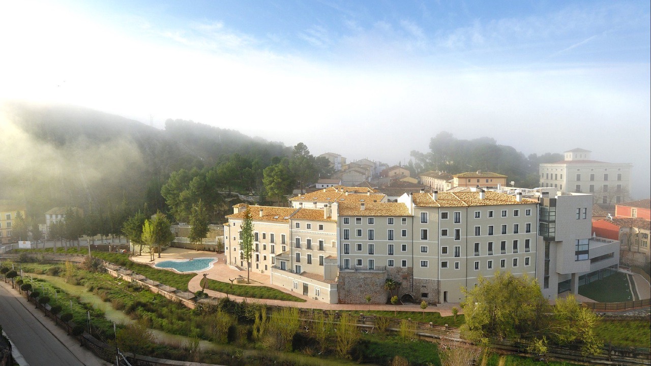 Photo of Buildings in Alhama de Aragon