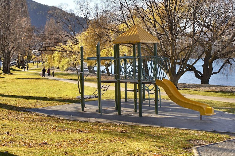 Photo of Buildings in Queenstown