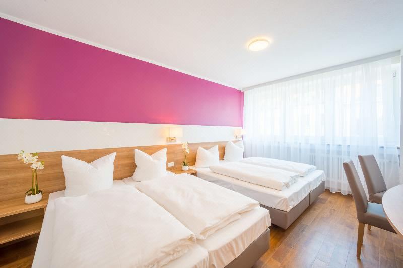 Photo of Bedroom in Ludwigsvorstadt-Kliniken