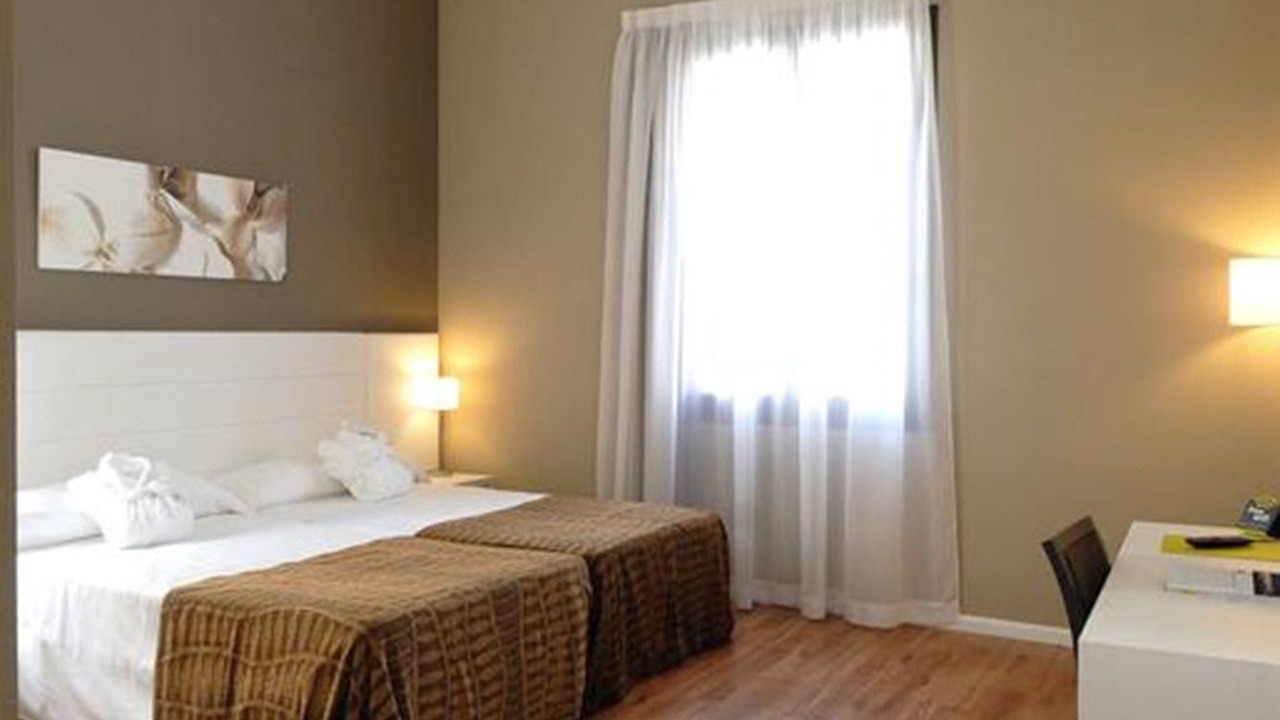 Photo of Bedroom in Alhama de Aragon