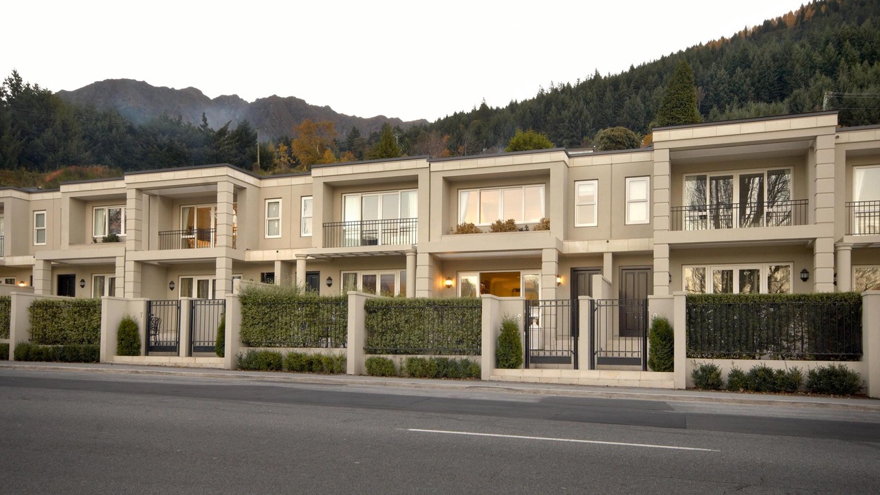 Photo of Buildings in Queenstown