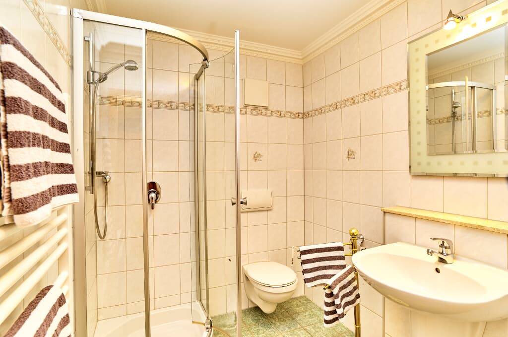 Photo of Bathroom in Tittling