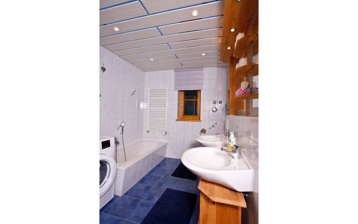 Photo of Bathroom in Palling