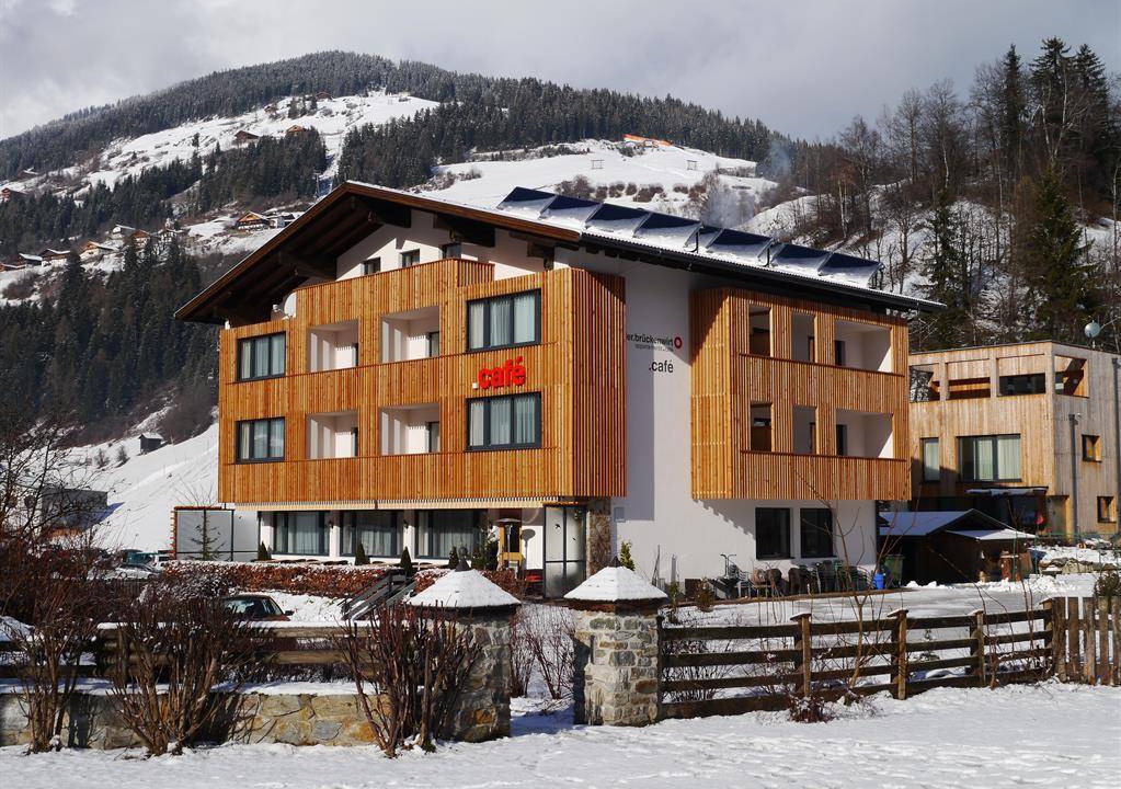 Photo of Buildings in Panzendorf