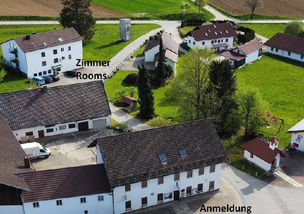 Photo of Buildings in Hofkirchen