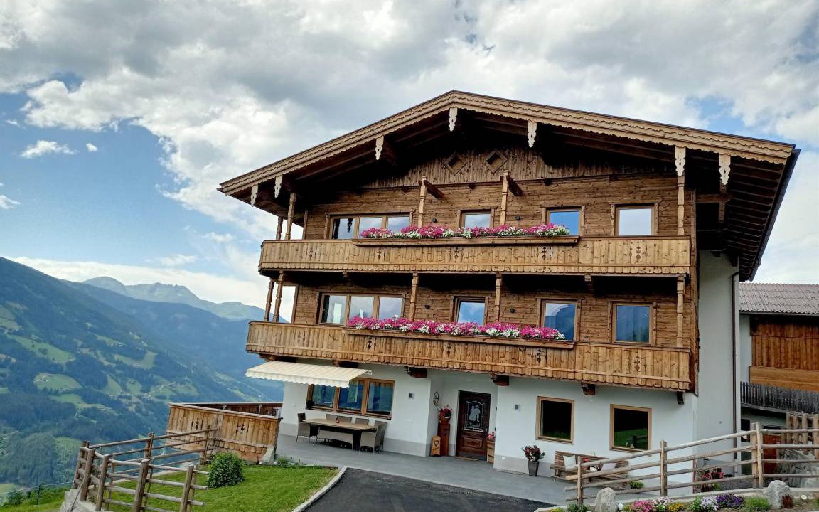 Photo of Buildings in Distelberg