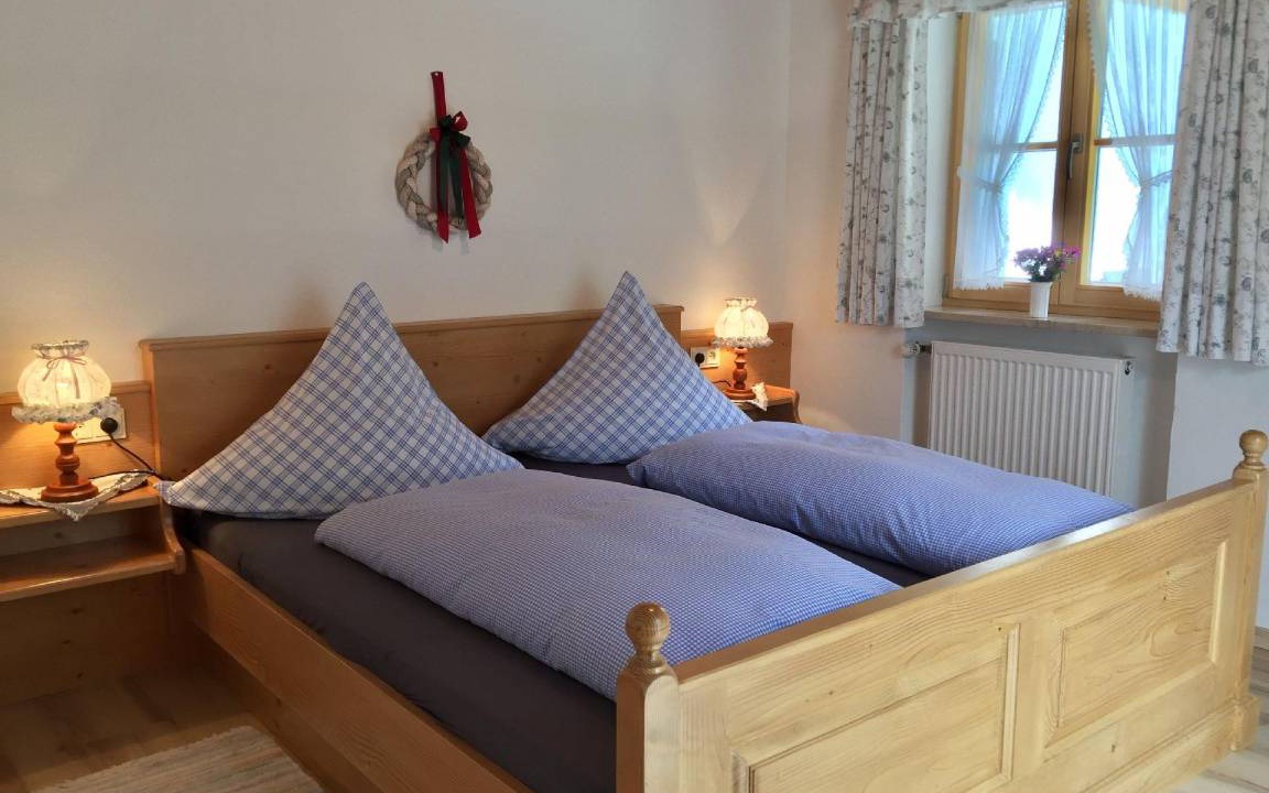 Photo of Bedroom in Weissbach an der Alpenstrasse