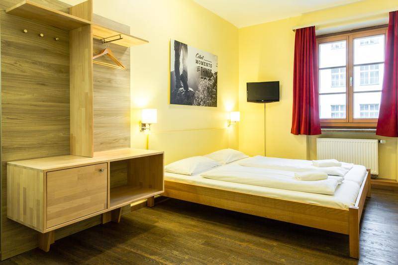 Photo of Bedroom in Ludwigsvorstadt-Kliniken