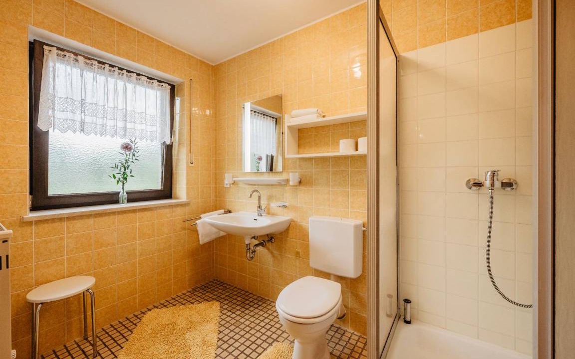 Photo of Bathroom in Riedenburg
