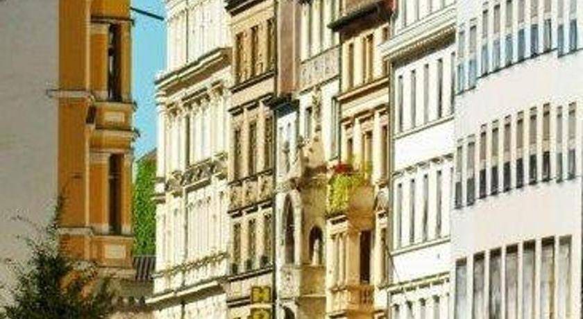 Photo of Others in Hackenviertel